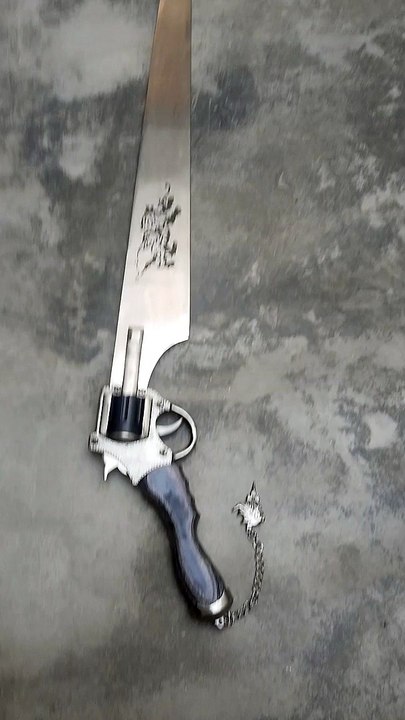 Final Fantasy VIII-8 Squall Functional Gun blade Revolver Sword