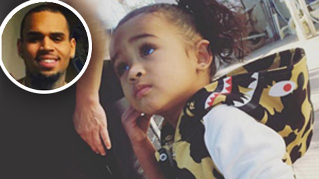 (VIDEO) Chris Brown's Baby Royalty Feeds A Pug