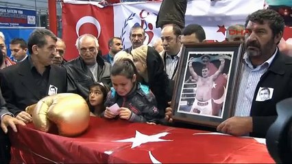 Boğazın boğası son yolculuğuna uğurlandı!