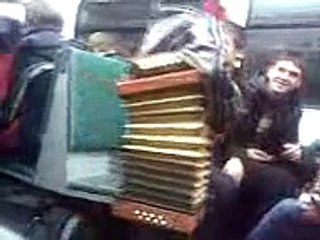 Супер мальчик в электричке! Песня