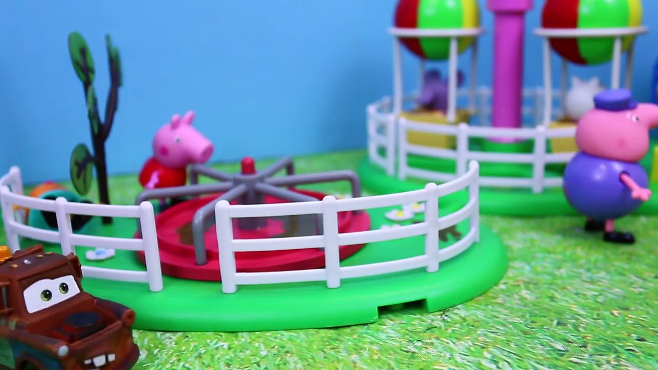 Peppa Pig Rides Grandpa Pig Train and Finds Keys at Mickey Mouse Clubhouse with Disney Car