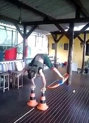 Tirer à l'arc avec ses pieds