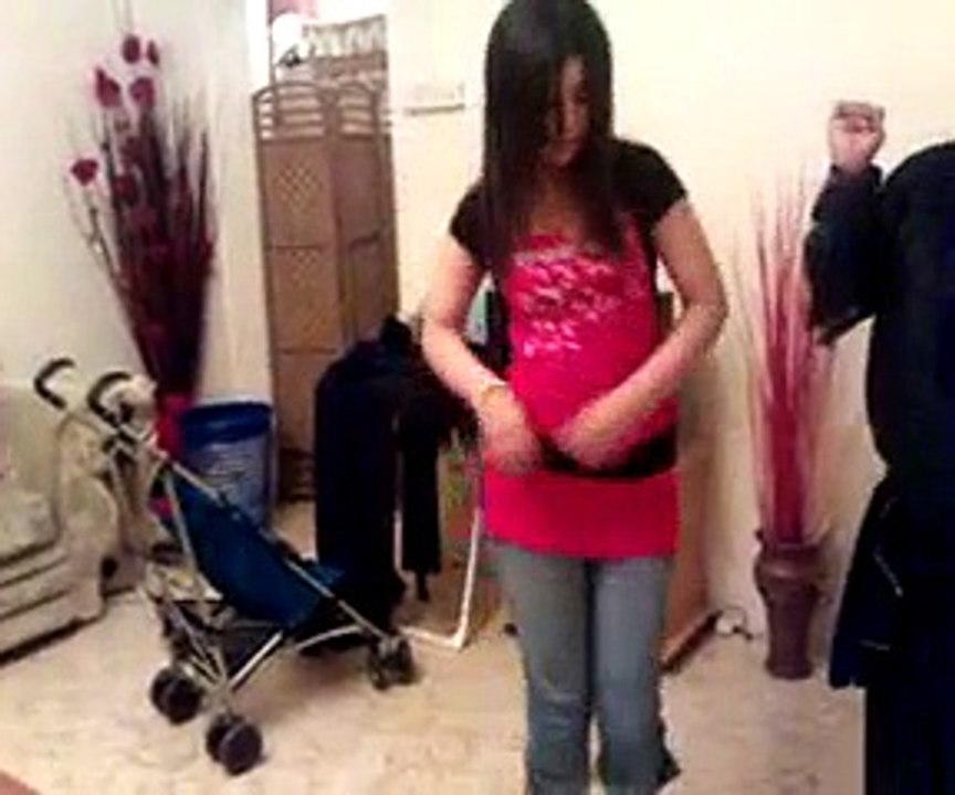 Dancing a pathan girl on a pashto song