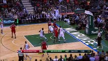 Giannis Antetokounmpo Posterizes Nene!