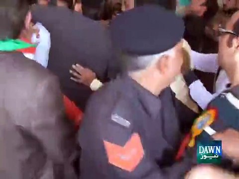 Gujrat polling station closed after fight between PTI and PML N workers