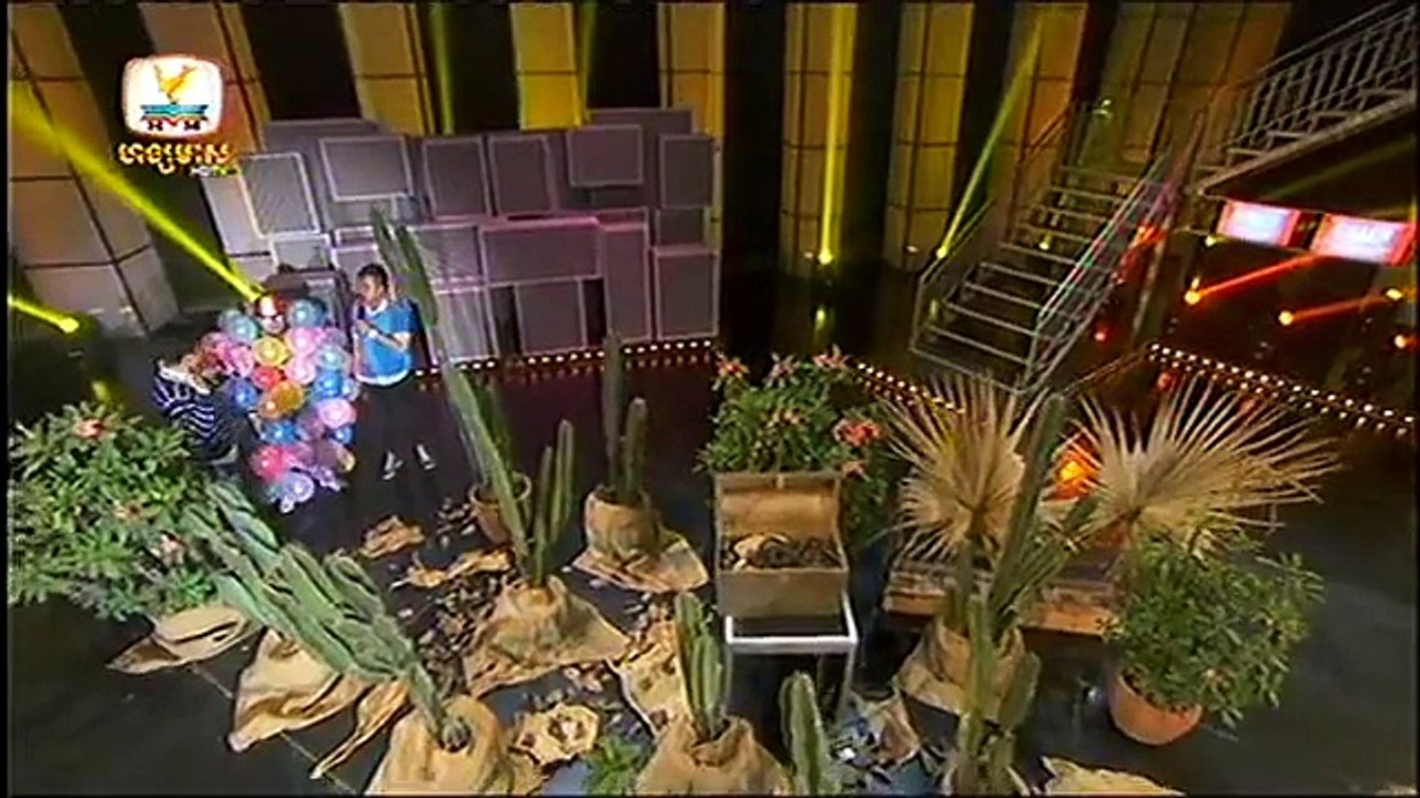 ---Killer Karaoke Cambodia, 31-October-2015 Part 06, Cheav Lern -
