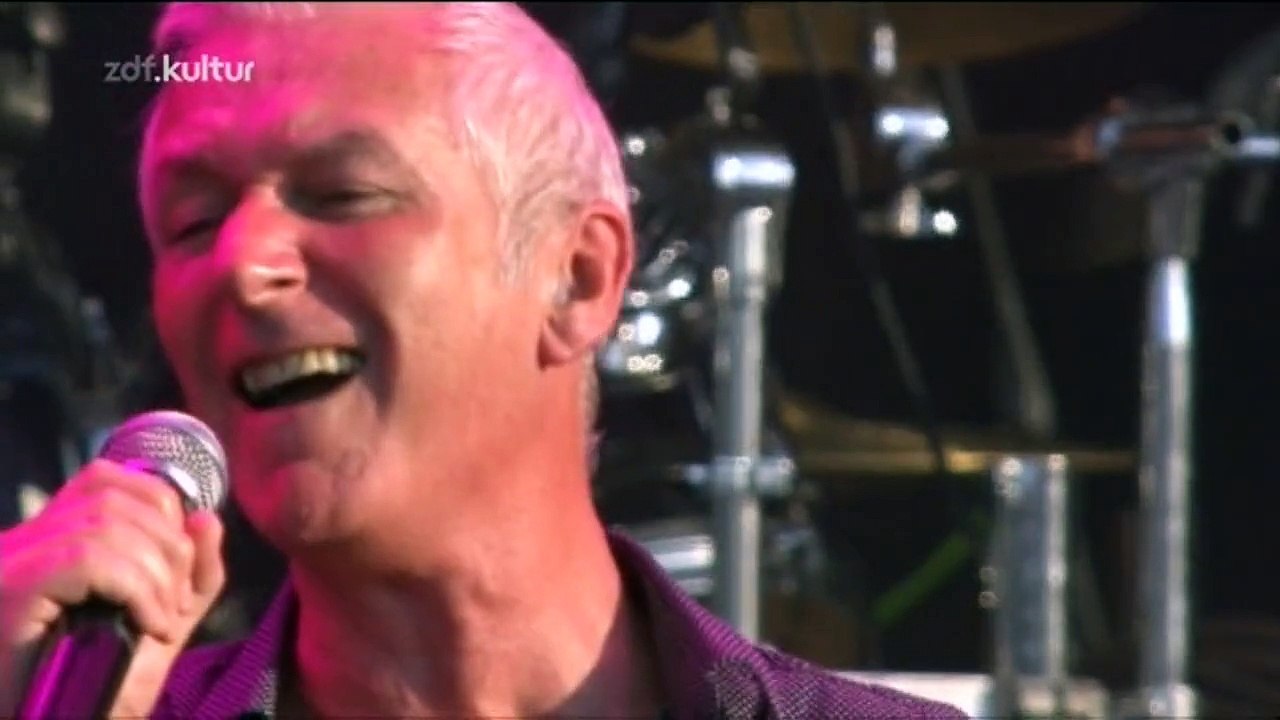 Thunder - Love Walked In [Wacken 2013]