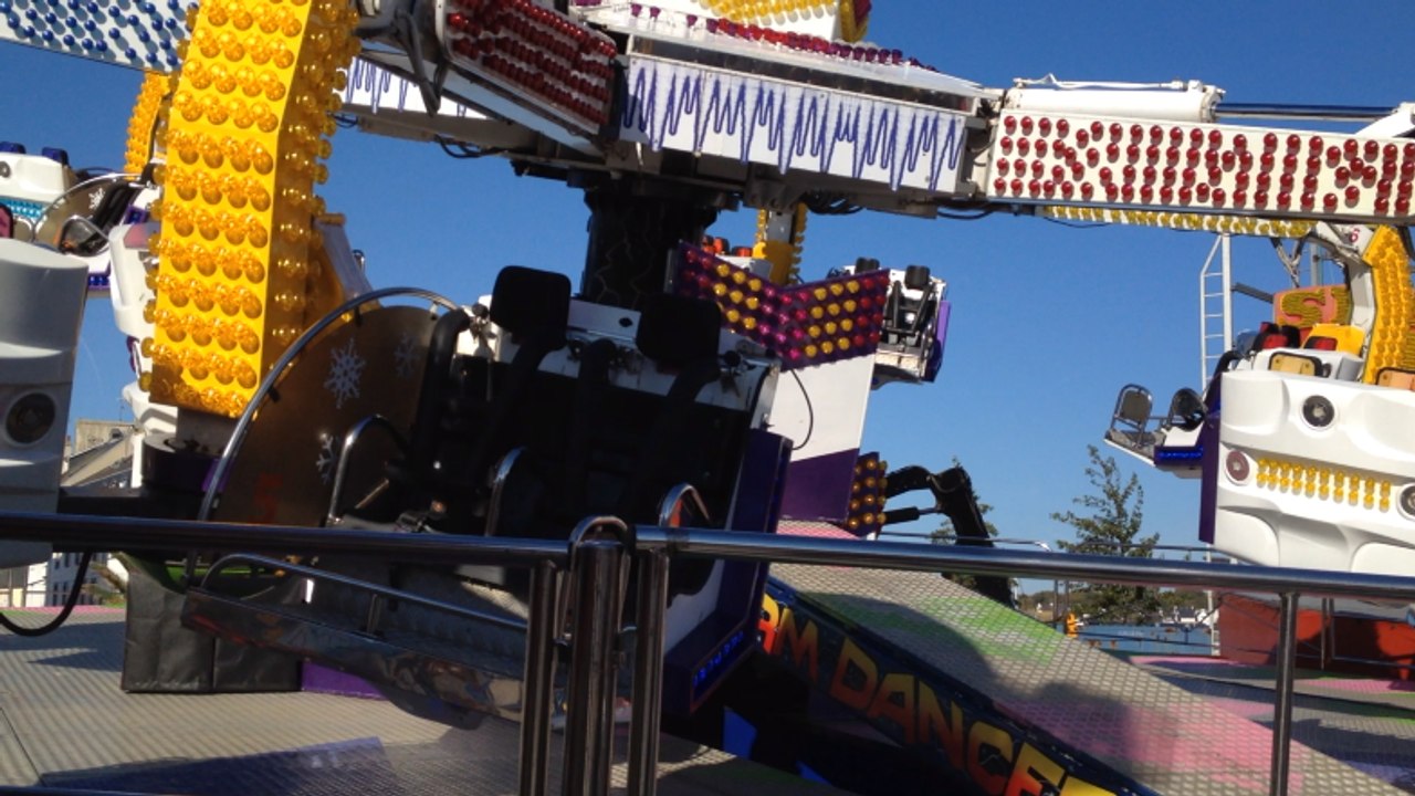 Sur le Mega dance machine
