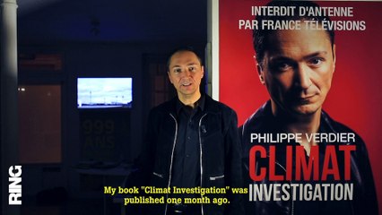 Philippe Verdier ouvre sa lettre de licenciement / Philippe Verdier opens his letter of dismissal