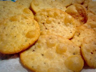 Papdi,  Papdi For Chaats, Papdi Recipe by (HUMA IN THE KITCHEN)