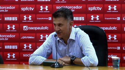 Osorio entra no coro e pede contratação de Pato: 'É um dos melhores'