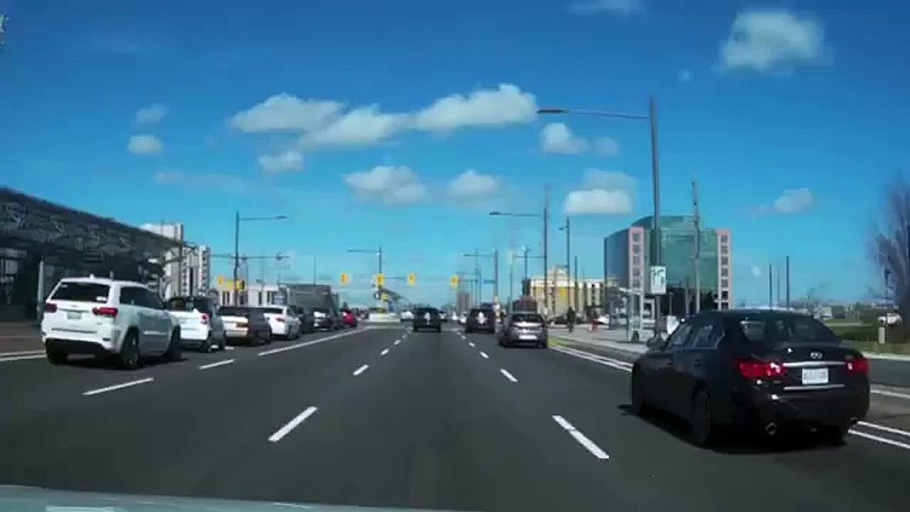 Météorite ? Une boule de feu file dans le ciel de Toronto !