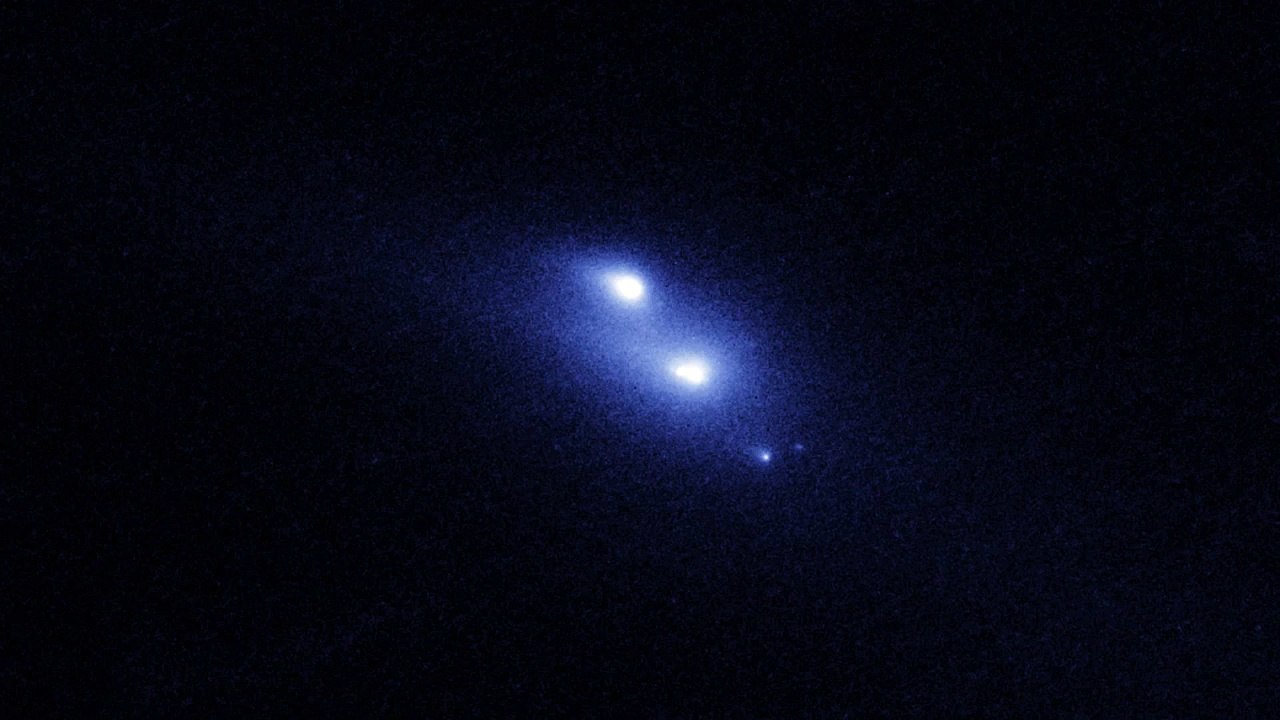Espace : Hubble capture une photo d'un astéroïde en train de se désagréger