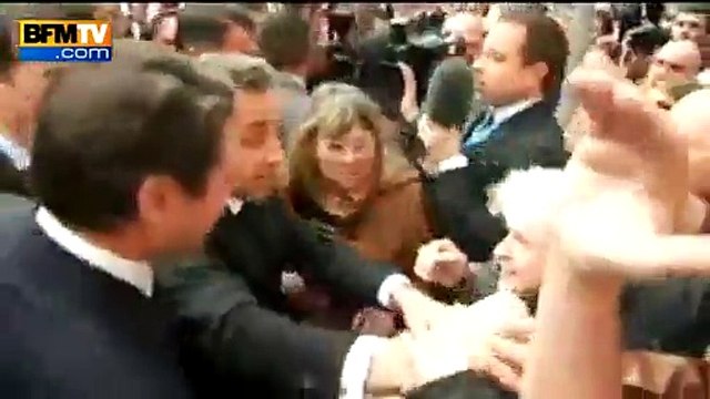 Le bain de foule de Nicolas Sarkozy à l’institut Claude Pompidou de Nice