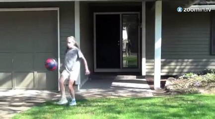 A 12 ans, elle jongle comme une championne!