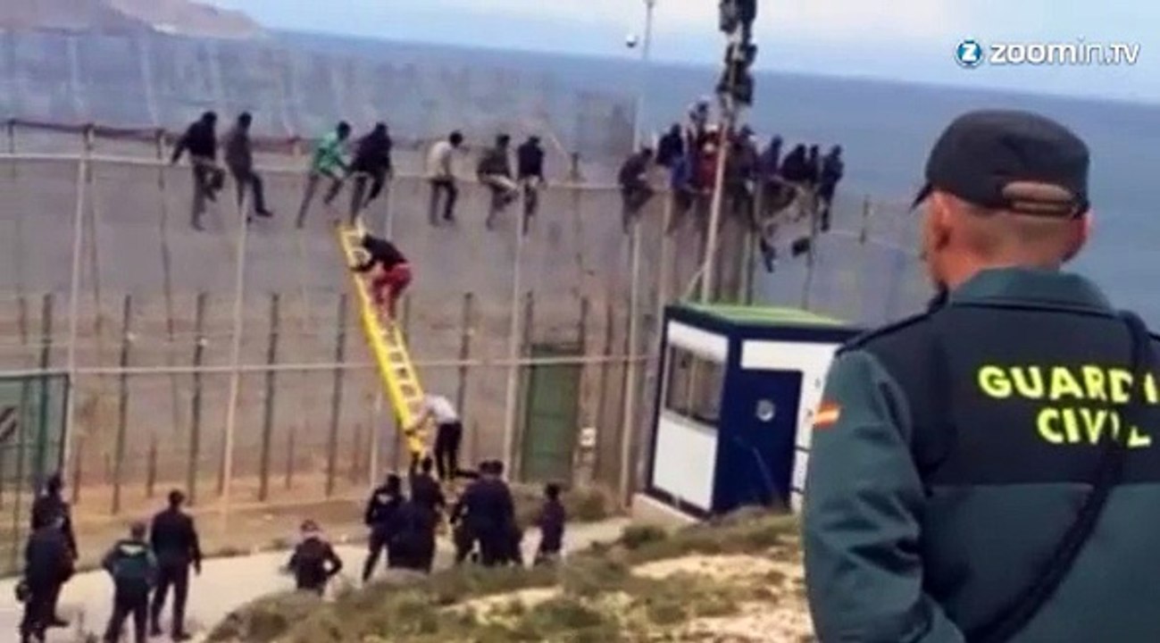 200 migrants tentent de passer la frontière espagnole