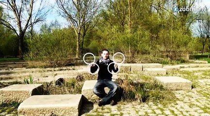 Il défie les lois de l'attraction