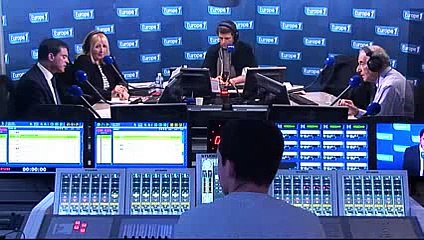 Manuel Valls : "1,8 million de ménages sortiront de l'impôt sur le revenu"