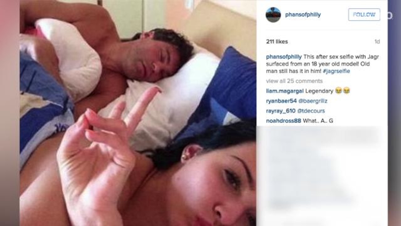 Model attempts to blackmail NHL's Jaromir Jagr & gets memed by Internet