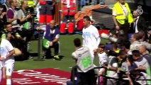 No te pierdas las imágenes de Zied saltando al terreno de juego con Cristiano Ronaldo