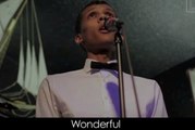 Stromae  chante 