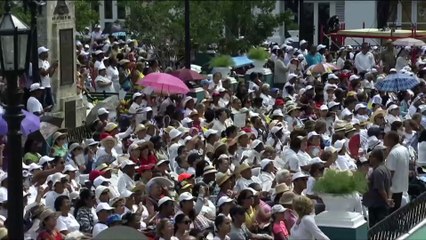 Meeting with families at Our Lady of the Assumption Cathedral in Santiago (REPLAY) (2015-09-22 16:39:19 - 2015-09-22 17:34:10)