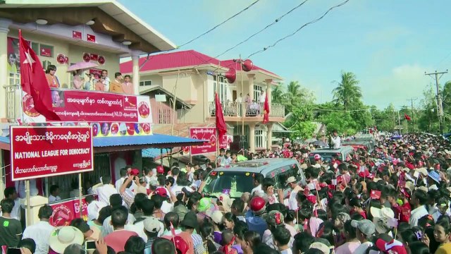 Législatives en Birmanie: Aung San Suu Kyi en campagne