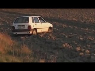 Lucera (FG) - Immigrato ucciso mentre ruba meloni, arrestati padre e figlio (22.09.15)