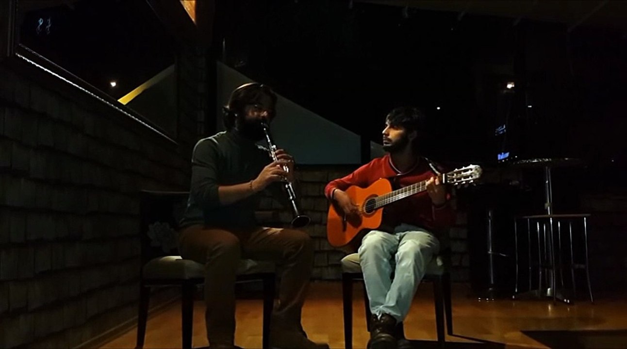 Koray AVCI - Bahçada Yeşil Çınar - (Akustik)