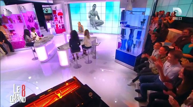 Le Grand 8 : Roselyne Bachelot fascinée par la trompe d'éléphant de Sylvain Potard (Les Dieux du stade)