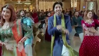 Pakistani Movie Trailer Halla Gulla - With Sexy Item Song Girls