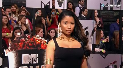 Nicki Minaj: son popotin en cover !