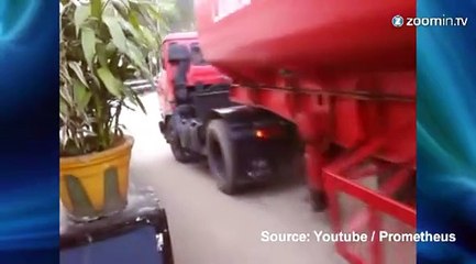 Un conducteur de camion très, très doué!
