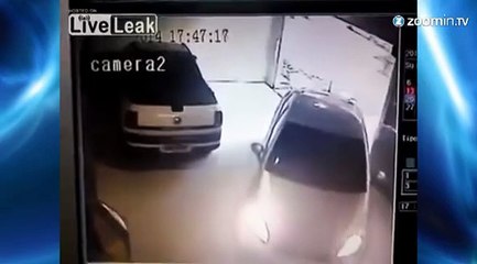 Elle roule sur un bébé qui s'en sort indemne