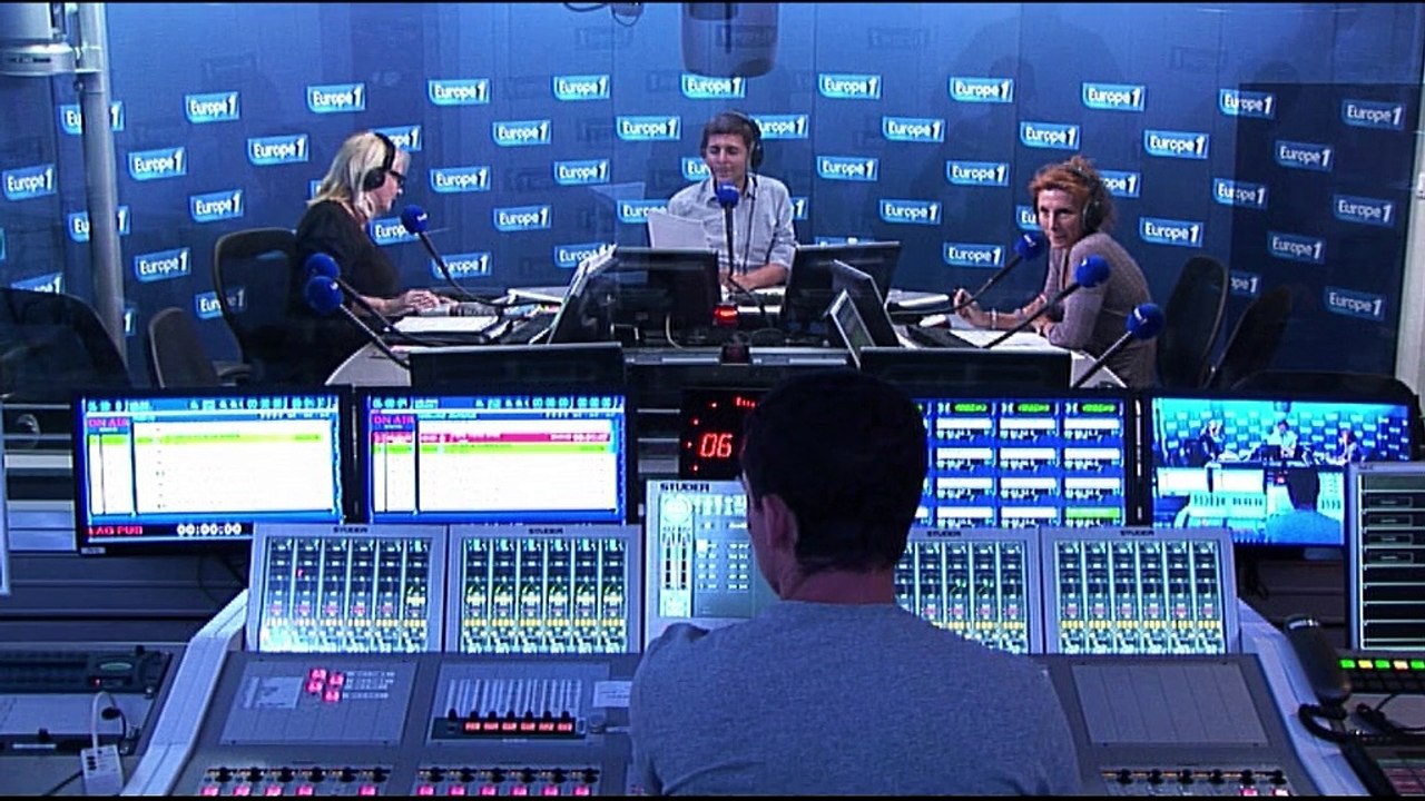 Jean-Yves Le Drian et Valérie Trierweiler dans la voix de Nicolas Canteloup... Voici le zapping matin !