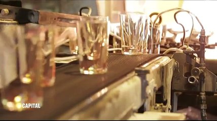 Vous regardiez vous aussi votre âge au fond des verres Duralex ? Voici à quoi servent vraiment ces chiffres !