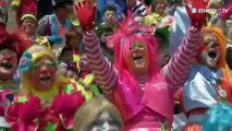 Mexico: 500 clowns se réunissent pour rire!