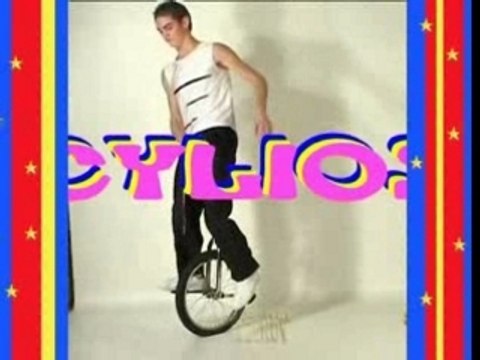 Cylios spectacle art du cirque jongleur