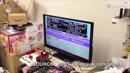 Elle bat tous les records aux jeux avec un sextoy!