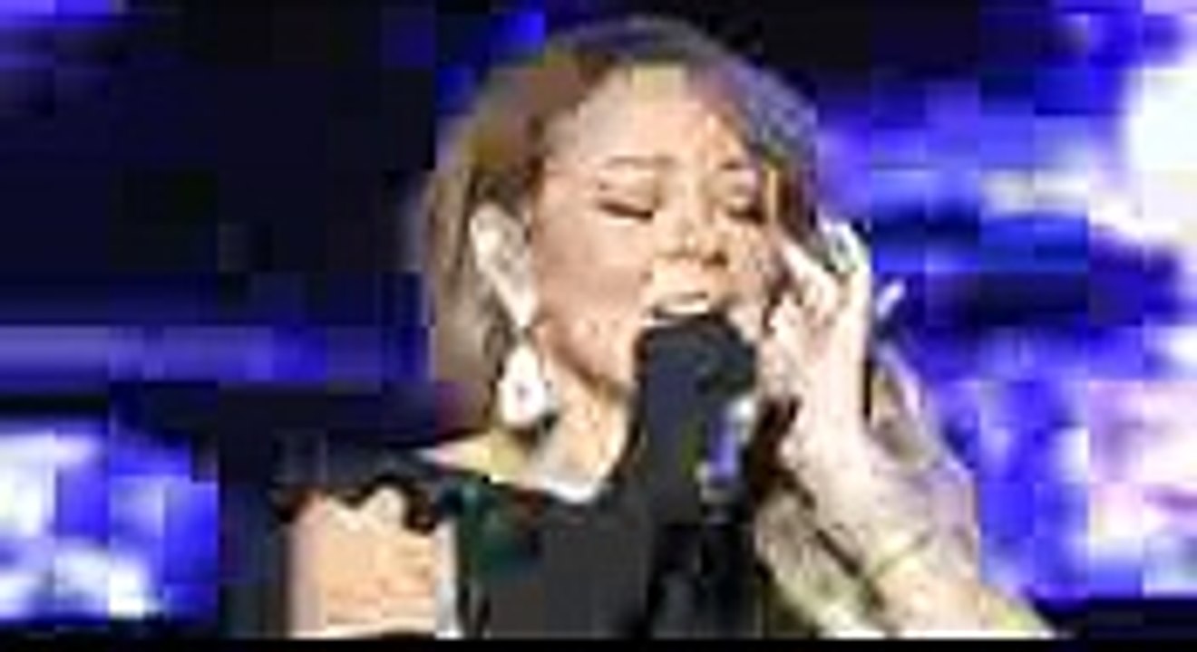 Mariah Carey prise en flagrant délit de playback pendant un concert en Jamaïque
