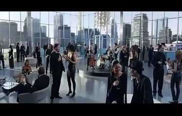 Yeni Avon Attraction Reklamı