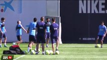 Leo Messi vacila a Suárez pero el que lo paga es Neymar!