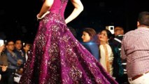 Kangana Ranaut Wears 30 kg Glittery Gown