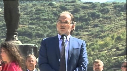 Mesazhi për zyrtarët. Kokëdhima: Mos u bëni të urryer për qytetarët