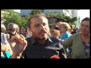 Elbasan, Informaliteti, tregtarët ambulantë në protestë: Mos na kërkoni kasë