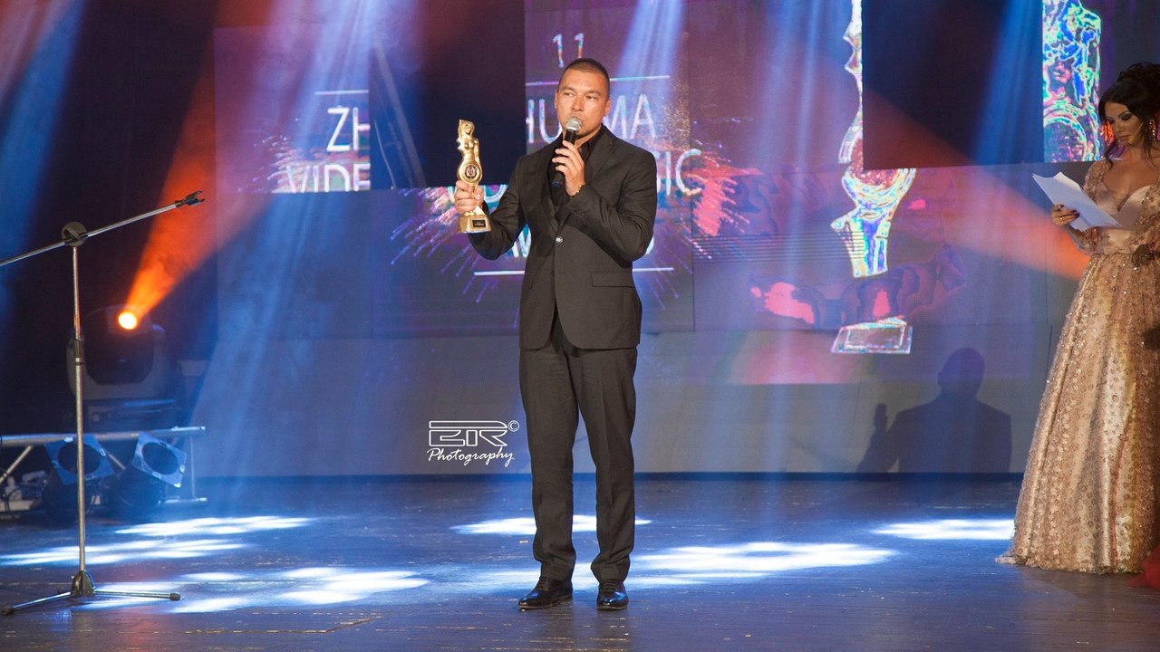Best INTERPRET - Neki Emra  PA TY - ZHURMA VIDEO MUSIC AWARDS 11