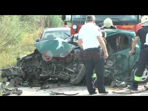 Vlorë, Përplasen dy automjete, 1 e vdekur dhe 1 i plagosur- Ora News- Lajmi i fundit-