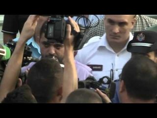 Pamje nga protesta, ish-të përndjekurit kerkojnë shembjen e bunkerit