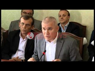 Pensionet e akademikëve, universitetet private e quajnë diskriminues draftin e qeverisë- Ora News