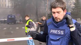 LiveLeak.com - Uncut LIVE Report during the Maidan Shootings on Feb 20th 2014